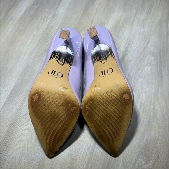 Jennifer Lopez Pastel Purple Heels - Picture 3 of 3